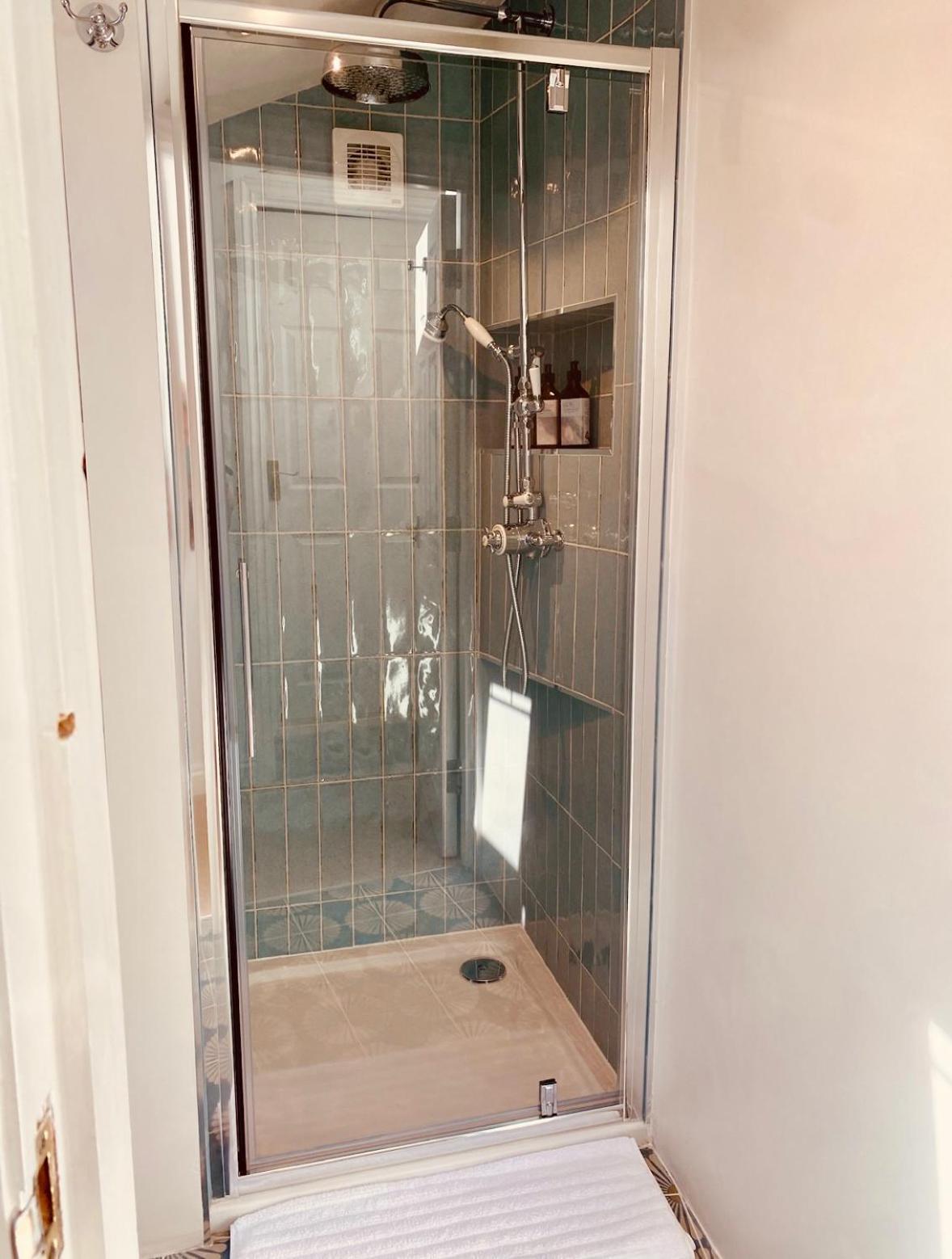 Bed and Breakfast The Ventnor Annex Экстерьер фото